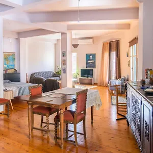 Artistic Getaway - Super Apartment